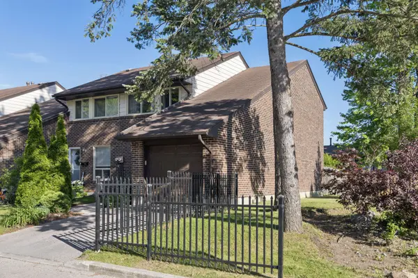 155 Glovers RD #62, Oshawa, ON L1G 7A4