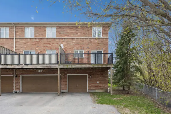 495 Mearns AVE, Clarington, ON L1C 5M5