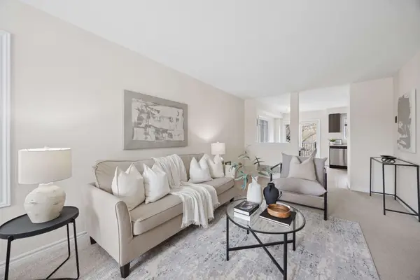 495 Mearns AVE, Clarington, ON L1C 5M5