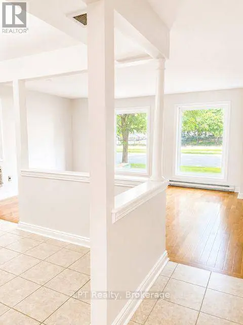 208 Centre ST South #201, Oshawa (central), ON L1H4A9