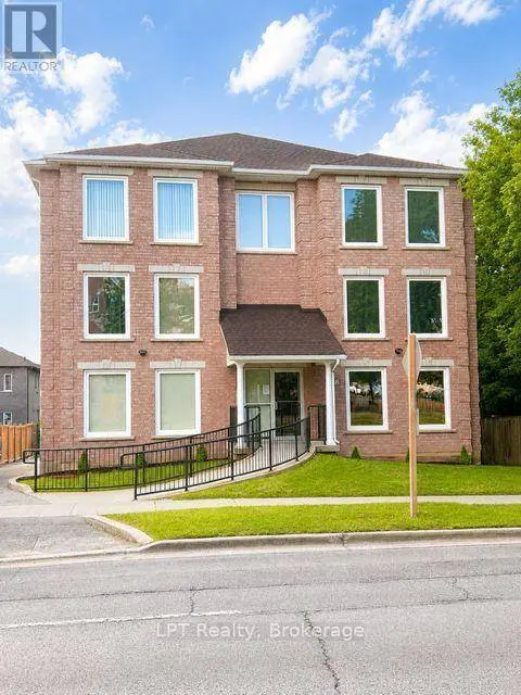 208 Centre ST South #201, Oshawa (central), ON L1H4A9