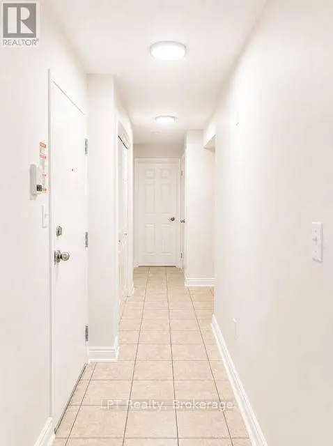 208 Centre ST South #201, Oshawa (central), ON L1H4A9