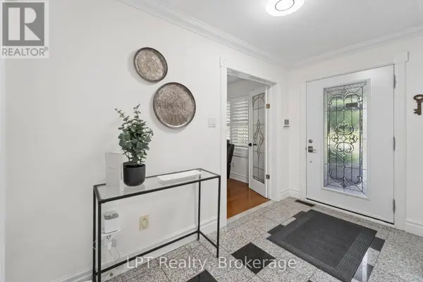 1 MAYFIELD CRESCENT, Whitby (pringle Creek), ON L1N8P3