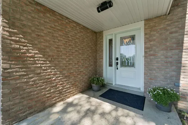34 Oxtoby LN, Uxbridge, ON L0C 1C0