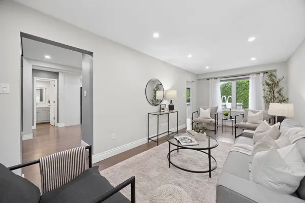 178 Sandringham DR, Clarington, ON L1E 2A5