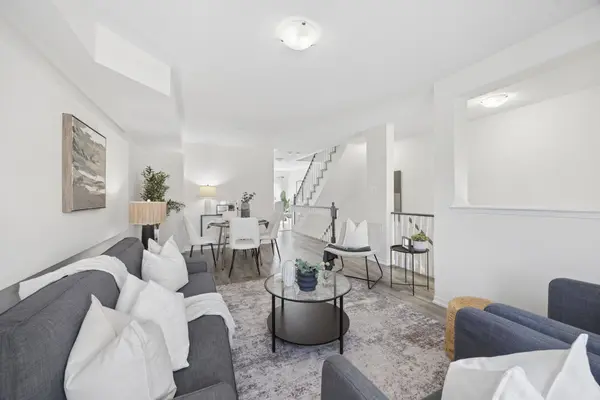 2488 Bromus PATH, Oshawa, ON L1L 0K7