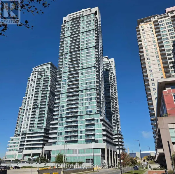 50 Town Centre CT #1504