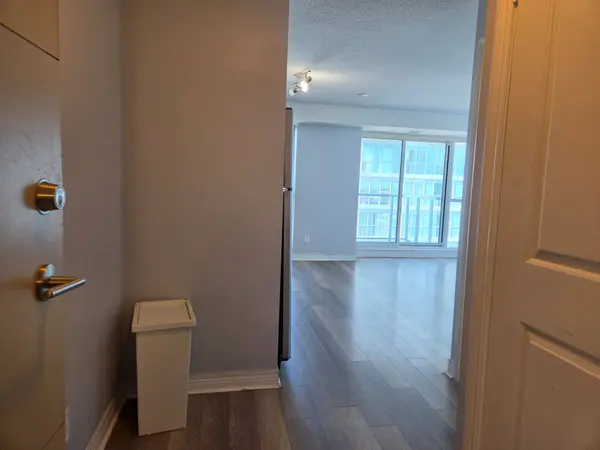 50 Town Centre CT #1504, Toronto E09, ON M1P 0A9