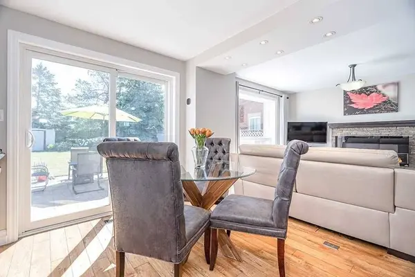 35 Clute CRES, Barrie, ON L4N 8S7