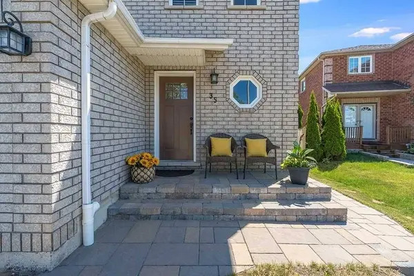 35 Clute CRES, Barrie, ON L4N 8S7