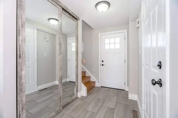 35 Clute CRES, Barrie, ON L4N 8S7