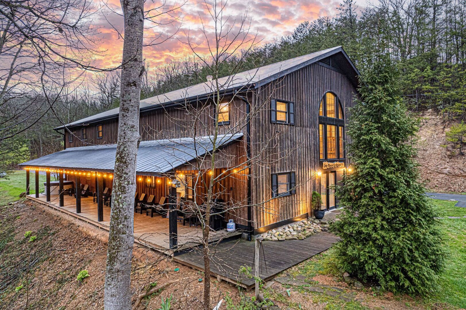 1293 Laurel Lick Rd Sevierville TN 37876