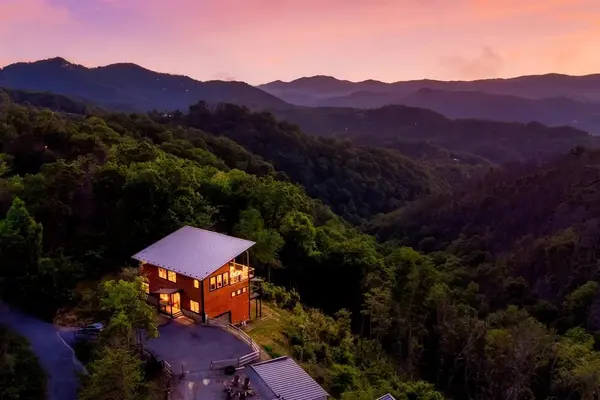 How to Buy a Short-Term Rental in the Smoky Mountains (Without Getting Burned),Brandon Williams