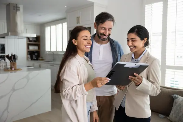 The Smart Buyer’s Playbook: How to Win in the East Tennessee Real Estate Market (Without Overpaying or Guessing),Brandon Williams