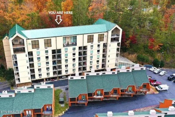 413 Baskins Creek Rd #UNIT 301, Gatlinburg, TN 37738