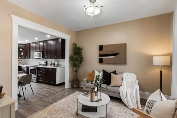 273 Bethune ST, Peterborough, ON K9J 3L5
