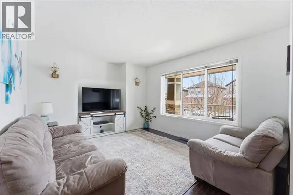 14 Reunion Grove, Airdrie, AB T4B0Z7