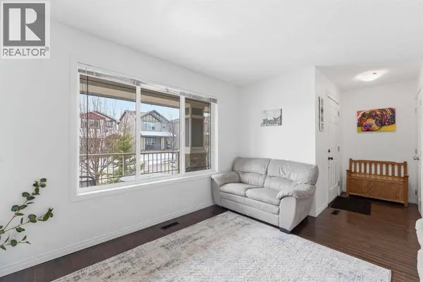 14 Reunion Grove, Airdrie, AB T4B0Z7