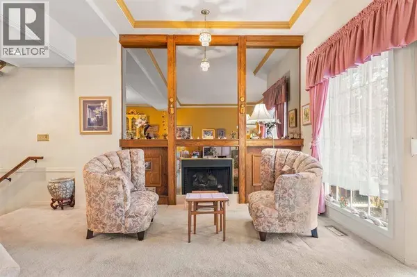 253, 4037 42 Street NW, Calgary, AB T3A2M9