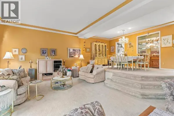 253, 4037 42 Street NW, Calgary, AB T3A2M9