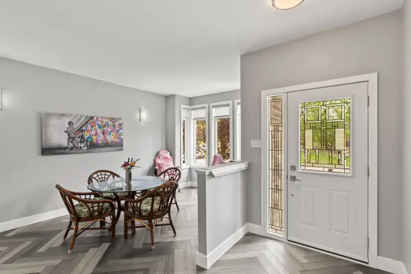 111 Bayview AVE, Georgina, ON L4P 3Z3
