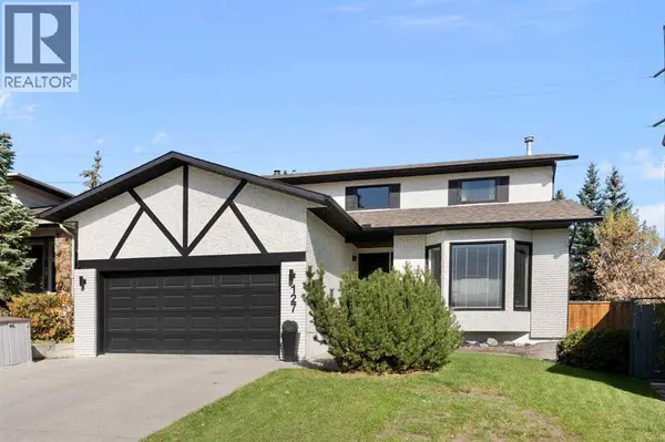 127 Edgewood Drive NW, Calgary, AB T3A2T3