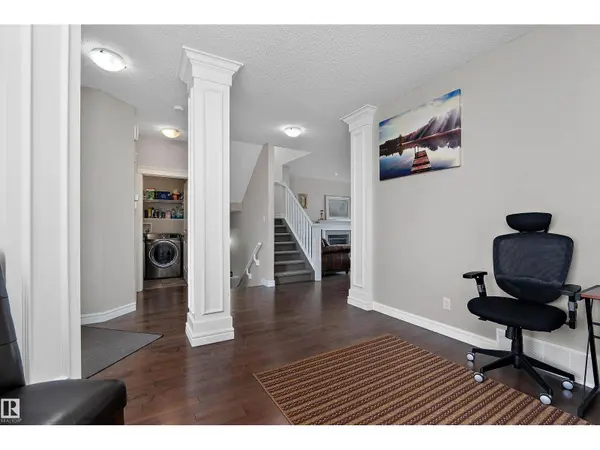 12207 172 AV NW, Edmonton, AB T5X0H3