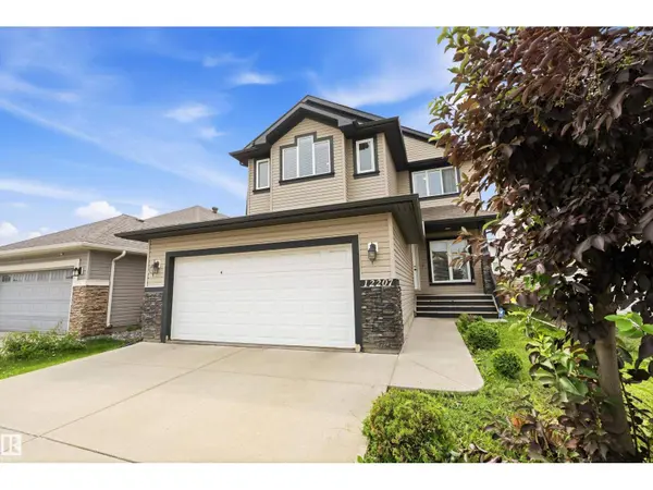 12207 172 AV NW, Edmonton, AB T5X0H3