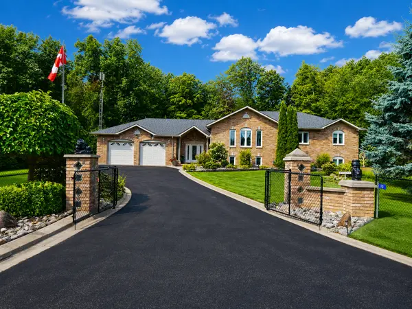 10 Vicari Rd, Brighton, ON K0K 1H0