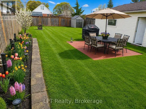 256 FAREWELL STREET, Oshawa (donevan), ON L1H6L9