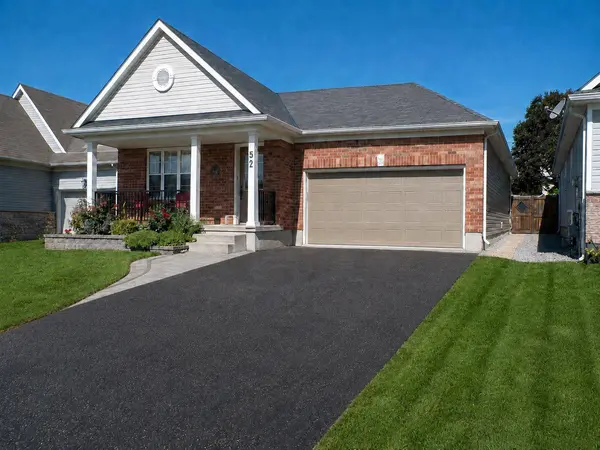 52 Bridges BLVD, Port Hope, ON L1A 0C8