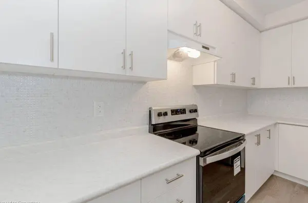 20 Lidstone ST, Cambridge, ON N1T 0G3