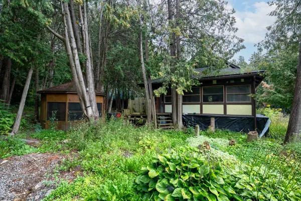 1201 Meadowview RD, Kawartha Lakes, ON K0L 2W0