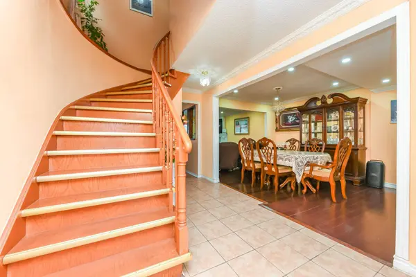 67 Kay DR, Toronto W10, ON M9V 4X8