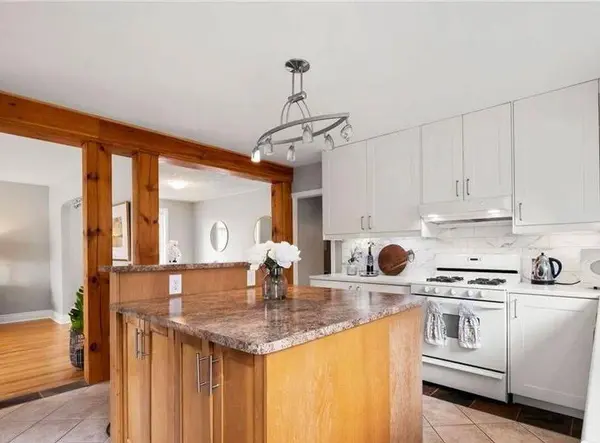 20 Gregory ST, Brampton, ON L6Y 1G1