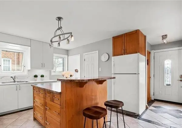20 Gregory ST, Brampton, ON L6Y 1G1