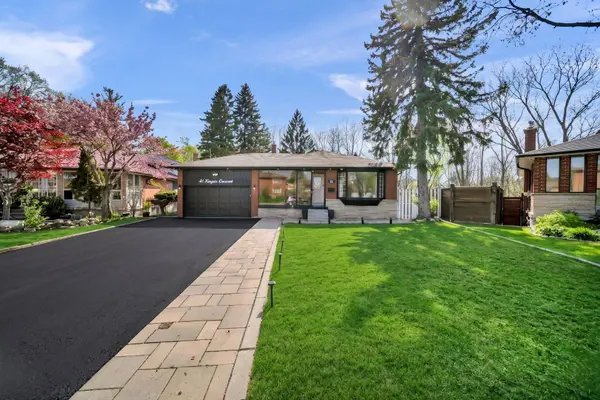 41 Keegan CRES, Toronto W05, ON M3J 1G1