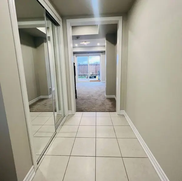104 Bannister CRES, Brampton, ON L7A 4H4