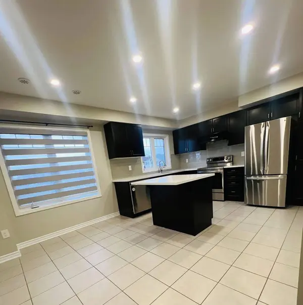 104 Bannister CRES, Brampton, ON L7A 4H4