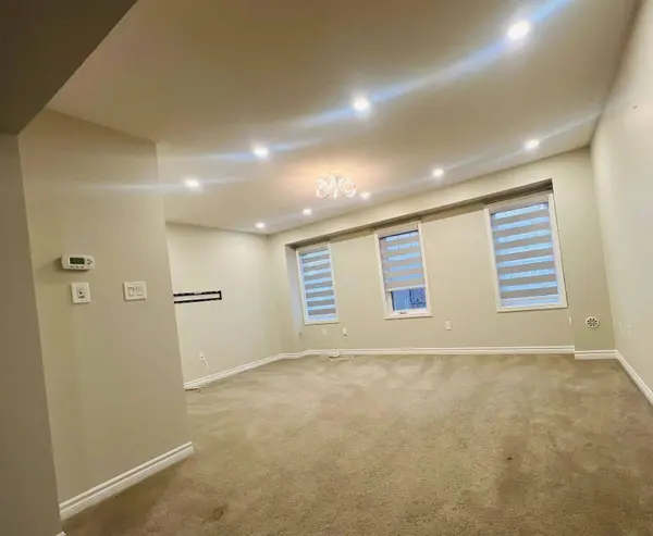 104 Bannister CRES, Brampton, ON L7A 4H4