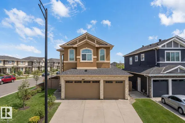 1404 25 ST NW, Edmonton, AB T6T 2K7