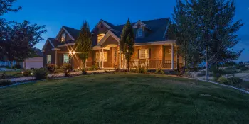 5 Reasons Everyone Is Moving to Hollister, Missouri