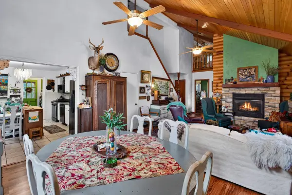 161 Cedar LN, Rockaway Beach, MO 65740