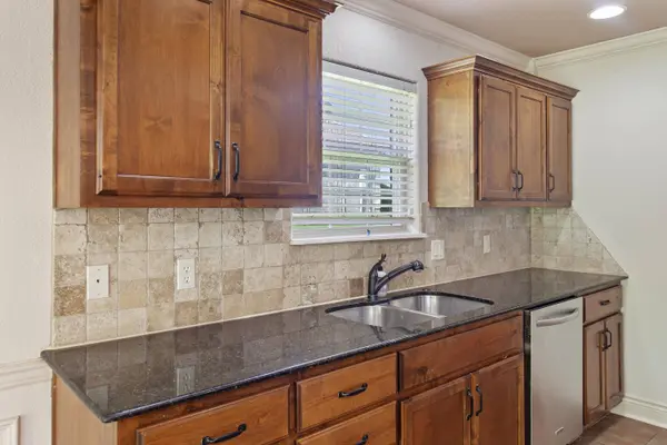 138 Stoney Pointe DR, Hollister, MO 65672