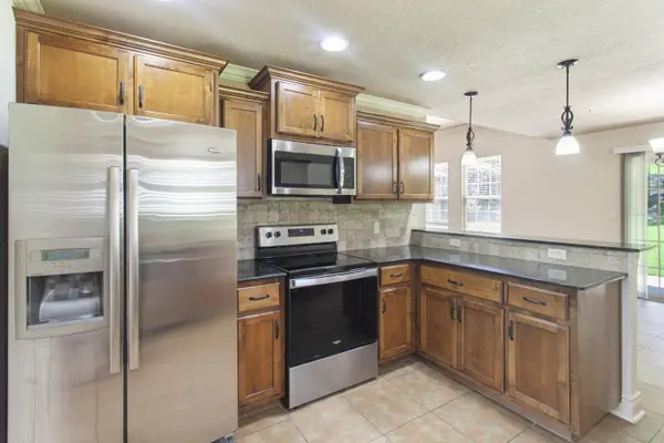 138 Stoney Pointe DR, Hollister, MO 65672