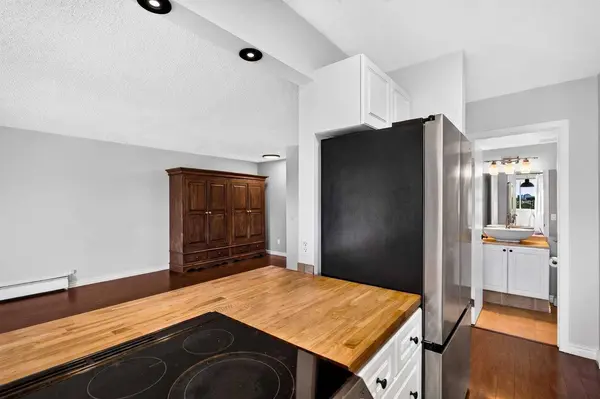 1814 18 ST SW #304, Calgary, AB T2T 4T1