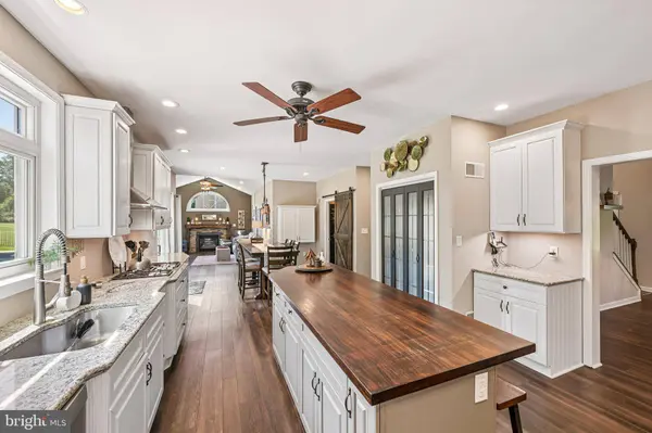 819 EDNA JANE LN, West Grove, PA 19390