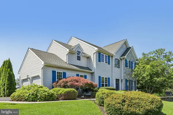45 FLINTLOCK CIR, West Grove, PA 19390