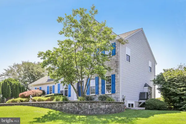 45 FLINTLOCK CIR, West Grove, PA 19390