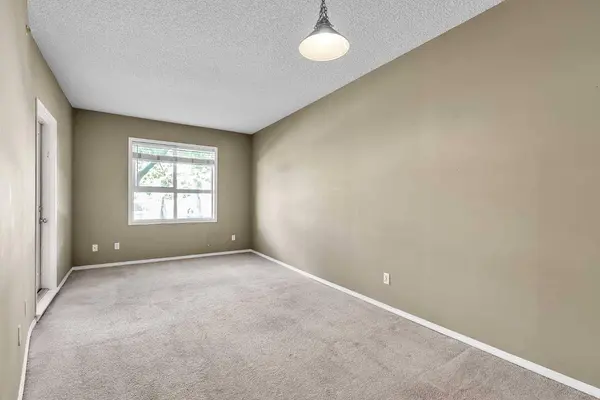 73 Erin Woods CT SE #1103, Calgary, AB T2B 3V2